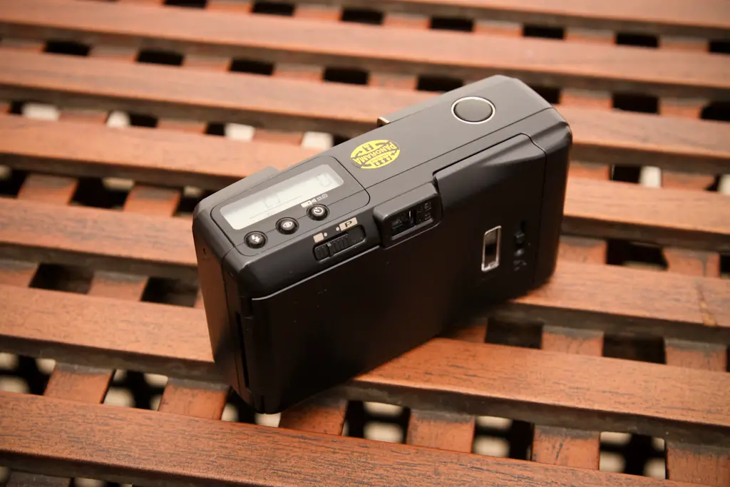 Mini review - The Pentax Espio Mini - Japan Camera Hunter